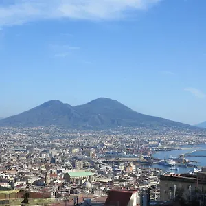 panoramic-apart-half-way-center-vomero-taxi-service.hotels-amalfi.com/