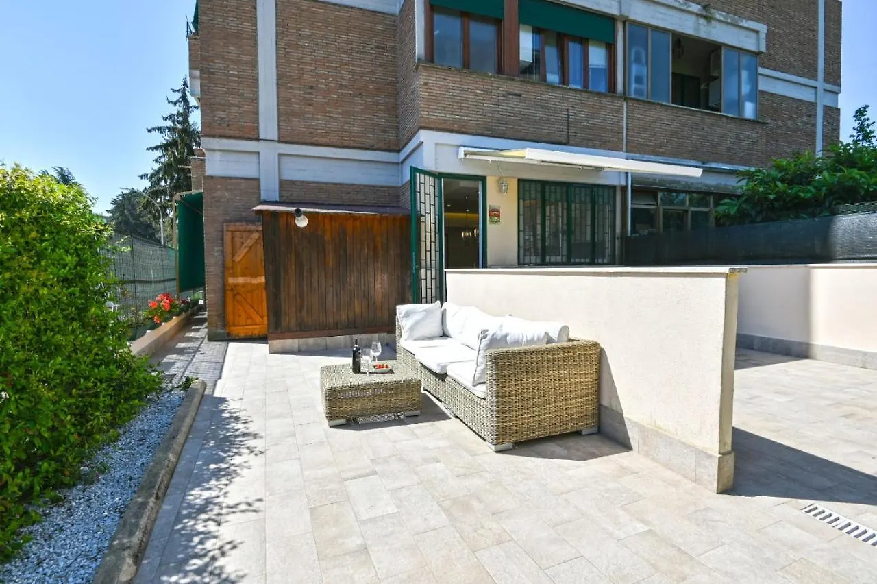 Appartamento Garden House Vale Roma 0*,