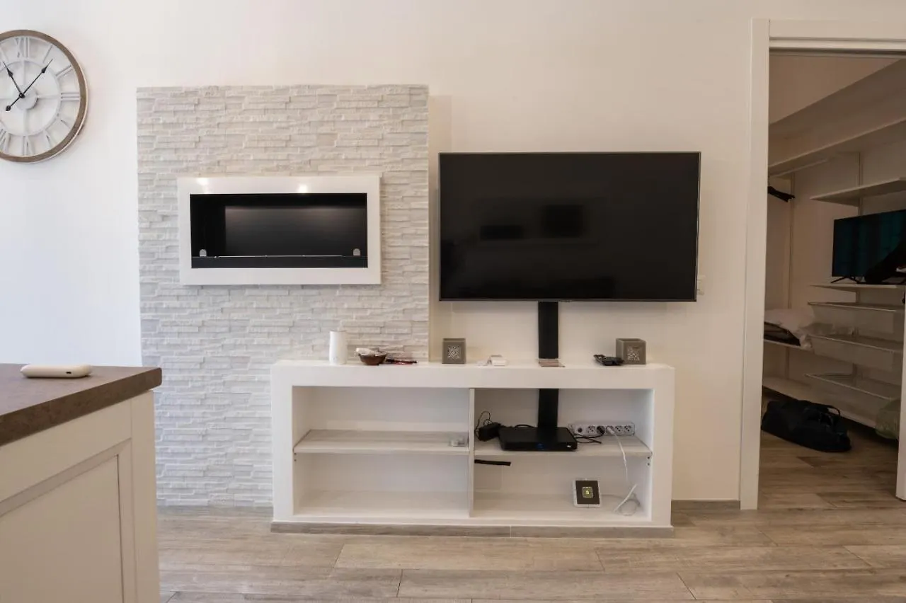 Apartamento Garden House Vale Roma 0*,  Italia